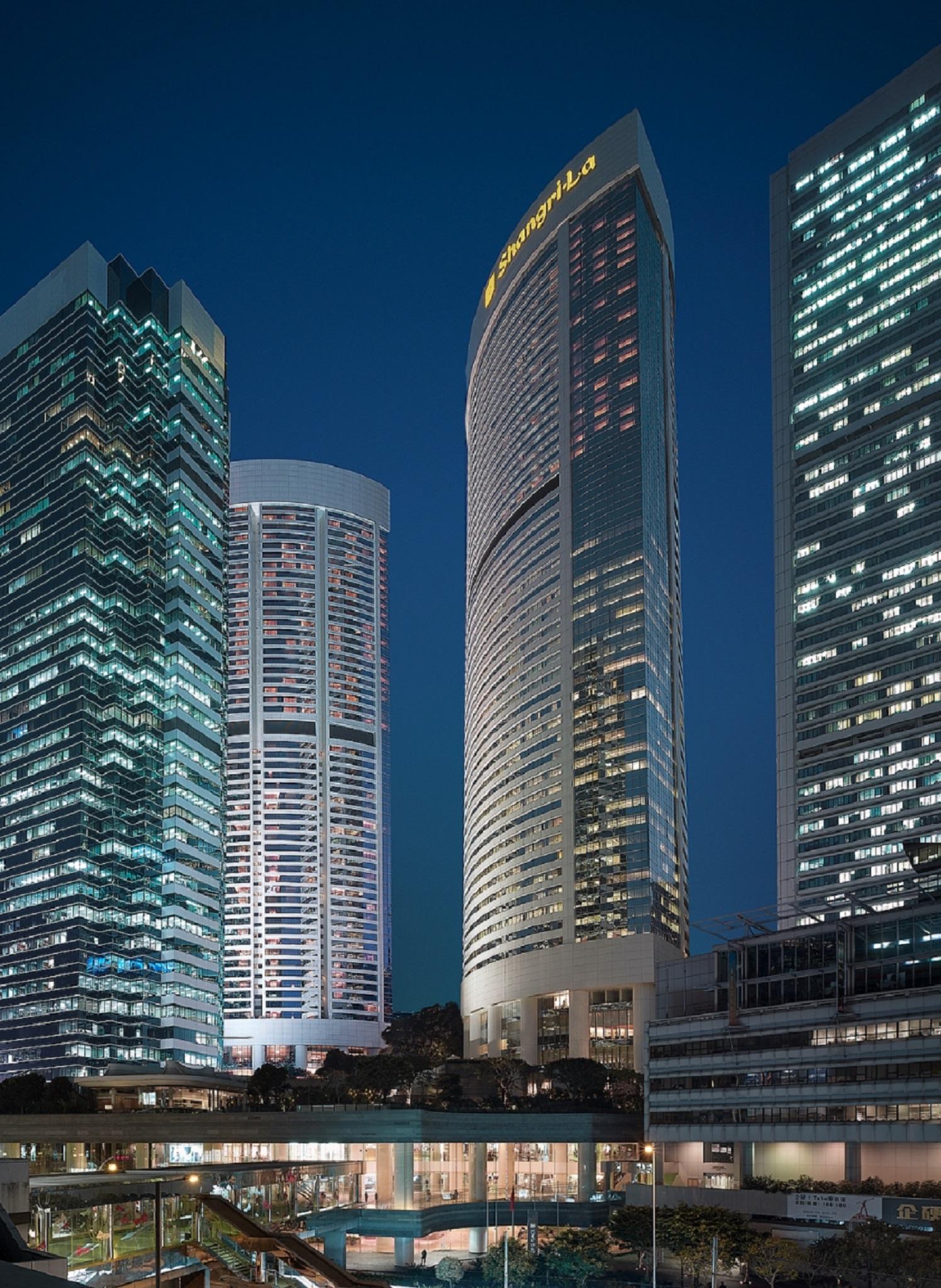 Гонконг отзывы. Island Shangri-la Hong Kong. Хонг Конг отель. Гонконг деловой центр. Отель «Island Shangri-la Hong Kong» в Гонконг.